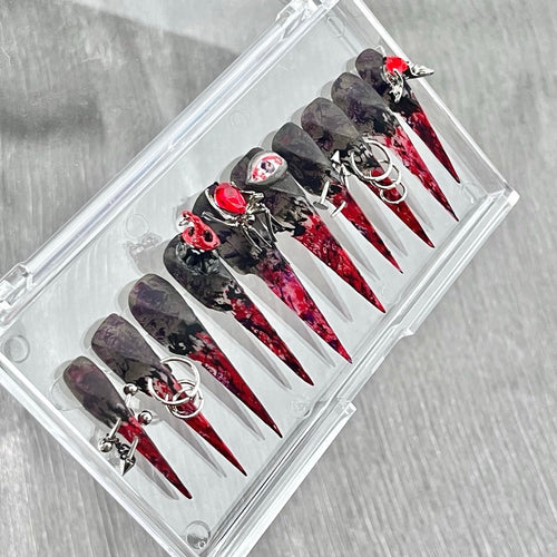 "Bloody Macabre Eye" - 3D Pierced Horror Press-On Nails - Handartnails