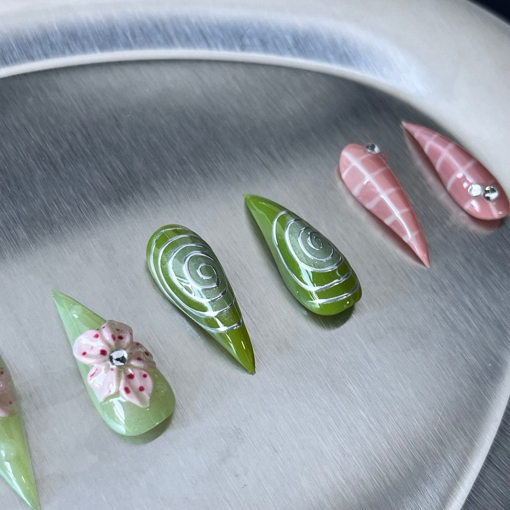 Matcha Picnic - Green Pink 3D Handmade Dragon Press-On Nails