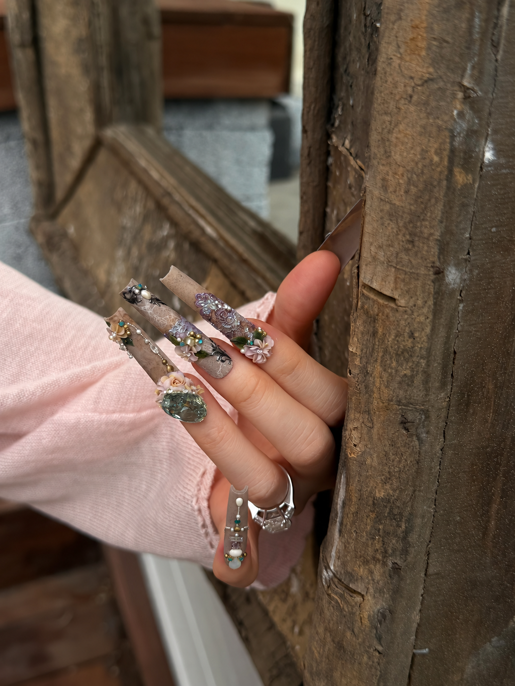 Amethyst Heirloom - Baroque Floral Jewel Press-On Nails