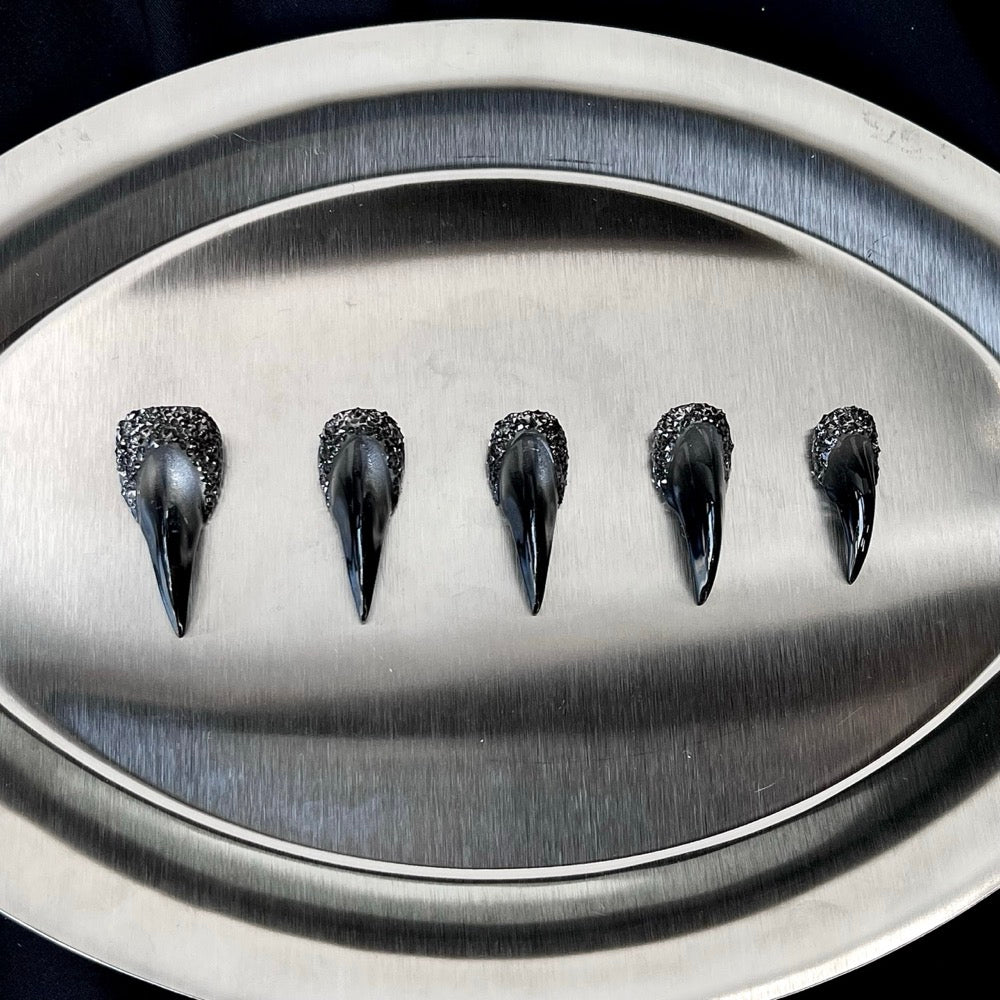 Obsidian Crown - Black Silver Handmade Cat Claw Press-On Nails