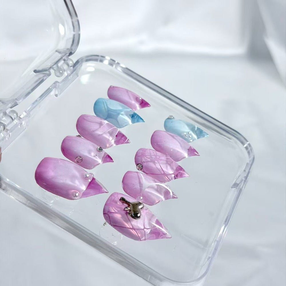 handartnails: "Pastel Cracked Vein Jelly" – Mini Metal Charm Handmade Medium Stiletto Nails - Handartnails