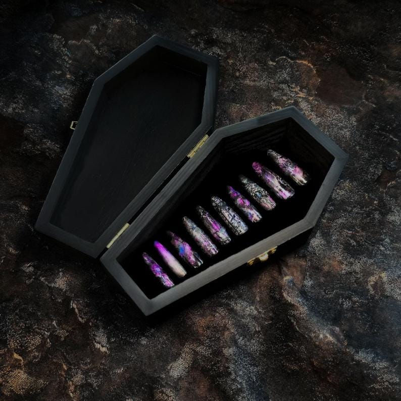 Purple Gothic Bat Nails "Bat Window" | Handartnails