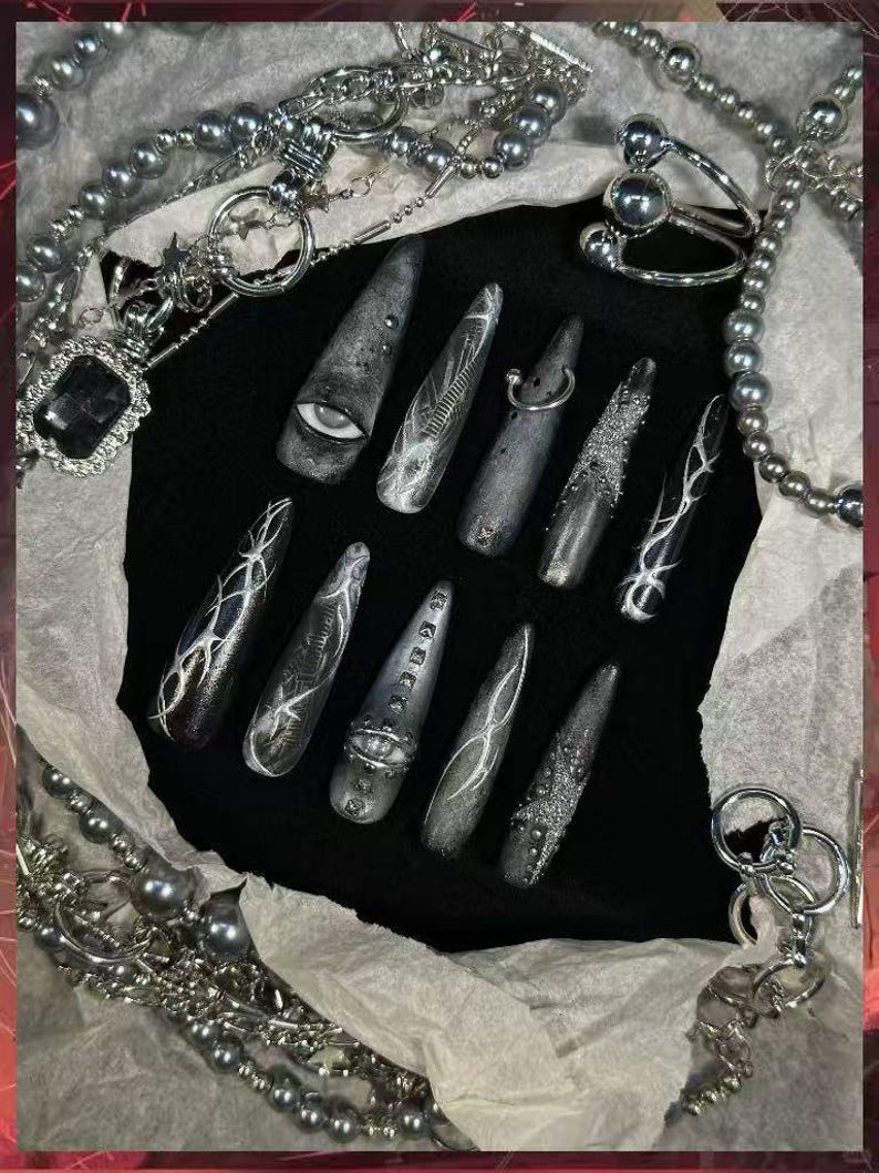 Satan "Lost Paradise" Press on Nails | Handartnails