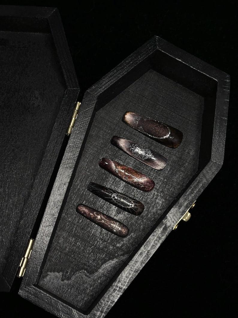 Thermal Gothic Nails "Eclipse Era 000"  | Handartnails